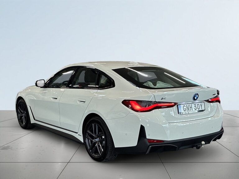 BMW i4 eDrive40 Gran Coupé S&V-Hjul/Drag/kamera/Carplay/MOMS