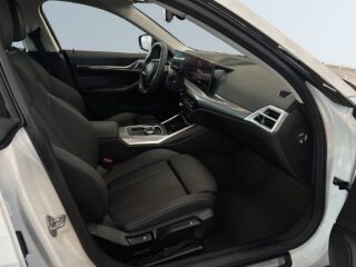 BMW i4 eDrive40 Gran Coupé S&V-Hjul/Drag/kamera/Carplay/MOMS – bild 10