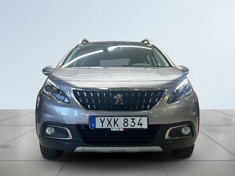 Peugeot 2008 1.2 Allure Drag Motorvärme CarPlay S&V-däck Farthållare