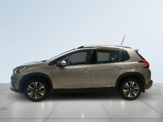 Peugeot 2008 1.2 Allure Drag Motorvärme CarPlay S&V-däck Farthållare – bild 4