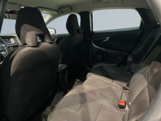 Volvo V40 T2 Business Drag Pvärm Psens Kamrem bytt SoV – bild 13