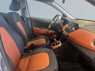 Hyundai i10 1.0 ComfortPlus Kamkedja Motorvärmare Rattvärme S&Vdäck – bild 10