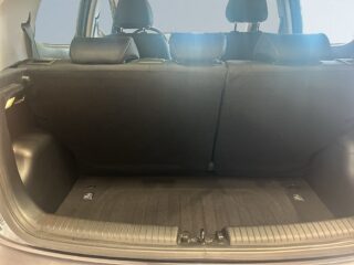 Hyundai i10 1.0 ComfortPlus Kamkedja Motorvärmare Rattvärme S&Vdäck – bild 12