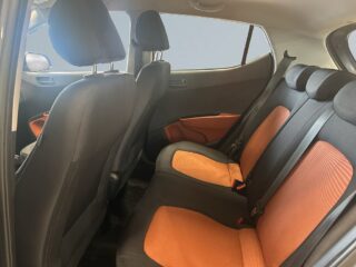 Hyundai i10 1.0 ComfortPlus Kamkedja Motorvärmare Rattvärme S&Vdäck – bild 13