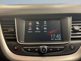 Opel Grandland X 1.2 Turbo Motorvärmare Rattvärme Farthållare S&V-däck – bild 15