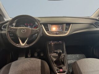Opel Grandland X 1.2 Turbo Motorvärmare Rattvärme Farthållare S&V-däck – bild 8