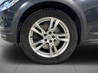 Volvo V90 Cross Country D4 AWD Advanced SE II Drag Dvärm 360° HuD H/K SoV – bild 14