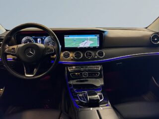 Mercedes-Benz E 220 d 4M Avantgarde Dragkrok Mvärmare HuD Navi S&V-däck – bild 8