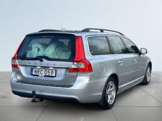 Volvo V70 D2 Your Momentum Drag/SoV-Däck/Rattvärm/Värmare – bild 6