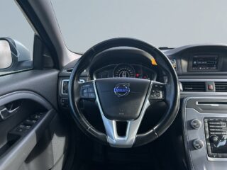 Volvo V70 D2 Your Momentum Drag/SoV-Däck/Rattvärm/Värmare – bild 9