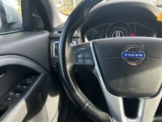 Volvo V70 D2 Your Momentum Drag/SoV-Däck/Rattvärm/Värmare – bild 20