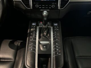 Porsche Macan GTS PDK 360hk Drag GPS Pano Skinn Psens S/V-hjul – bild 18