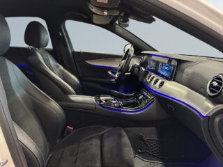 Mercedes-Benz E 220 d 4MATIC 9G-Tronic AMG Line Värmare Drag 360 kamera – bild 10