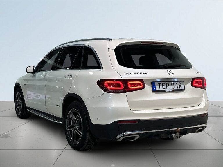 Mercedes-Benz GLC 300 de AWD 9G AMG Drag Pano Burmester 360° SoV