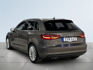 Audi A3 Sportback 2.0 TDI quattro S Tronic Pvärm kamera GPS SoV – bild 5