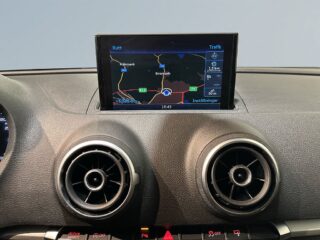 Audi A3 Sportback 2.0 TDI quattro S Tronic Pvärm kamera GPS SoV – bild 14