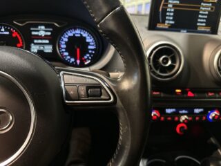 Audi A3 Sportback 2.0 TDI quattro S Tronic Pvärm kamera GPS SoV – bild 20