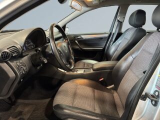 Mercedes-Benz C 180 T Kompressor Avantgarde ISOFIX Farthållare S&V-Hjul – bild 7