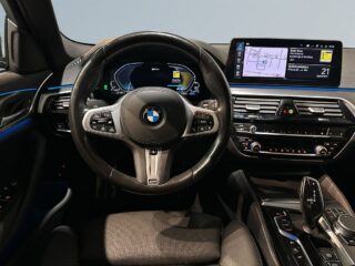 BMW 530e xDrive Touring M Sport Drag 360° Laser HuD Pvärm SoV – bild 9