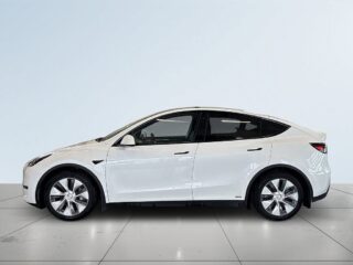 Tesla Model Y Long Range AWD Long Range S&V/Pano/Värmepump/Backkamera – bild 4