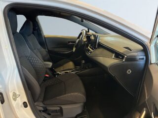 Suzuki Swace Hybrid 1.8 Inclusive MOMS Backkamera Rattvärme S&V-däck – bild 10