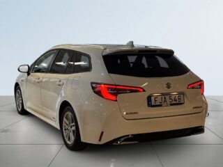 Suzuki Swace Hybrid 1.8 Inclusive MOMS Backkamera Rattvärme S&V-däck – bild 5