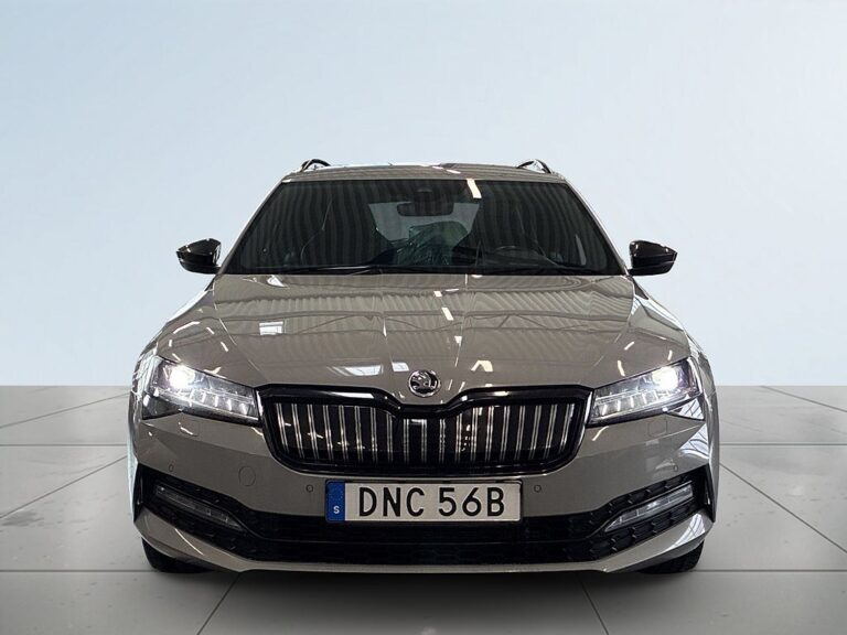 Skoda Superb 1.4 TSI iV Business Sportline S&V/Drag/Pvärm/Skinn/MOMS