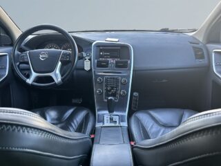 Volvo XC60 D3 AWD Ocean Race Drag/M-Värm/ P-Värm/Helskinn/S&V-Däck – bild 8