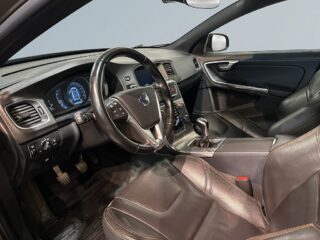 Volvo V60 Cross Country D3 Summum Business Edit Dvärm MoK Skinn Kamrem Bytt SoV – bild 7