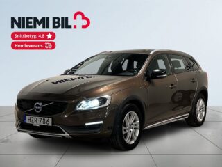 Volvo V60 Cross Country D3 Summum Business Edit Dvärm MoK Skinn Kamrem Bytt SoV – bild 1