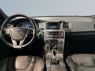 Volvo V60 Cross Country D3 Summum Business Edit Dvärm MoK Skinn Kamrem Bytt SoV – bild 8