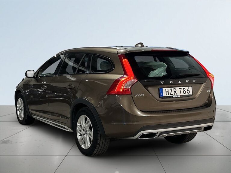 Volvo V60 Cross Country D3 Summum Business Edit Dvärm MoK Skinn Kamrem Bytt SoV