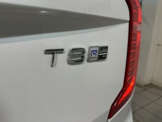 Volvo XC90 7-sits T8 AWD R-Design B&W HuD Pano Drag 360° S/V-hjul – bild 18