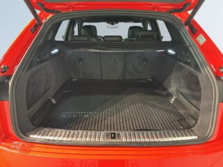 Audi q8-e-tron Q8 55 e-tron quattro S Drag Pvärm GPS Pano 360° B&O SoV – bild 12