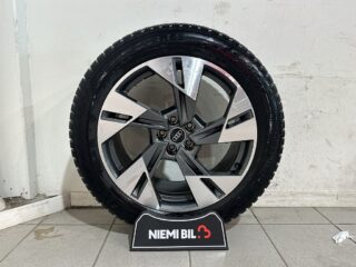 Audi q8-e-tron Q8 55 e-tron quattro S Drag Pvärm GPS Pano 360° B&O SoV – bild 21