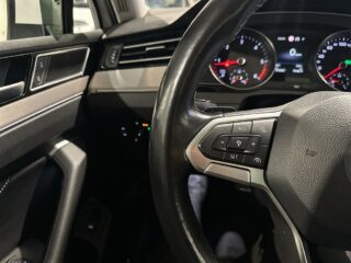 Volkswagen Passat Sportscombi 2.0 AWD R-Line Drag Dvärm Kamera S/V-hjul – bild 20