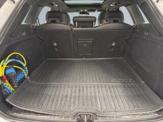 Volvo XC60 T8 AWD R-Design S&V/Drag/Pano/Pvärm/360Kamera/H/K/MOMS – bild 12