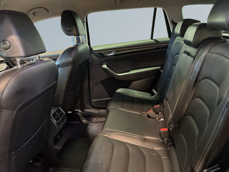 Skoda Kodiaq 2.0 TDI SCR 4x4 Businessline Drag Kamera Värmare S&V