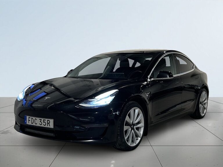 Tesla Model 3 Long Range AWD Pano Pvärm Kamera GPS Skinn SoV