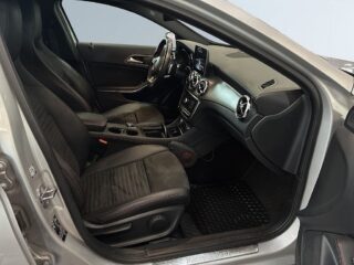 Mercedes-Benz GLA 220 d 4MATIC 7G-DCT AMG Line S&V-Hjul/kamera/Pano/Mvärm – bild 10