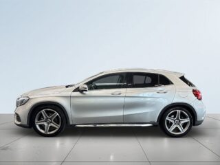 Mercedes-Benz GLA 220 d 4MATIC 7G-DCT AMG Line S&V-Hjul/kamera/Pano/Mvärm – bild 4