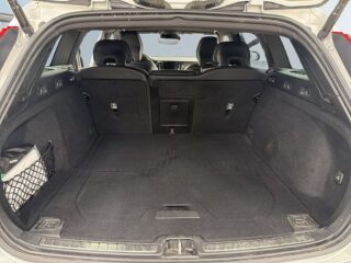 Volvo V60 Recharge T6 AWD R-Design S&V/H/K/Kamera/Pano/MOMS – bild 12