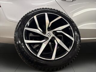 Volvo V60 Recharge T6 AWD R-Design S&V/H/K/Kamera/Pano/MOMS – bild 14