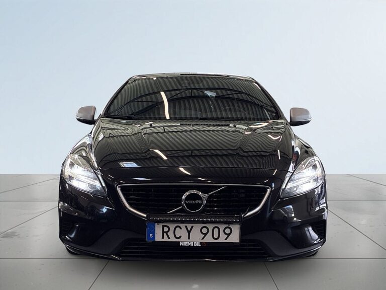 Volvo V40 D4 Geartronic R-Design S&V-Hjul/Drag/Kamera/H/K/Skinn
