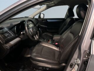 Subaru Outback 2.5 4WD Skinn Drag Kamera Mvärm Kamkedja S/V-hjul – bild 7