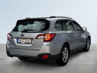 Subaru Outback 2.5 4WD Skinn Drag Kamera Mvärm Kamkedja S/V-hjul – bild 6
