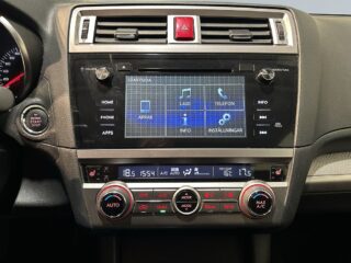 Subaru Outback 2.5 4WD Skinn Drag Kamera Mvärm Kamkedja S/V-hjul – bild 15