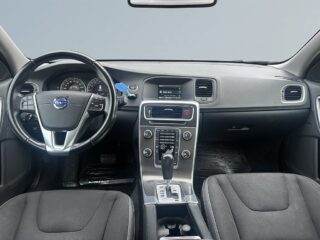 Volvo S60 T4 Automat Momentum MoK/SoV/Norrbottensbil/Isofix/Fhåll – bild 8
