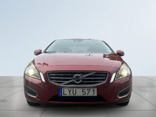 Volvo S60 T4 Automat Momentum MoK/SoV/Norrbottensbil/Isofix/Fhåll – bild 2