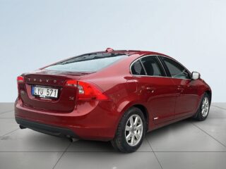 Volvo S60 T4 Automat Momentum MoK/SoV/Norrbottensbil/Isofix/Fhåll – bild 6